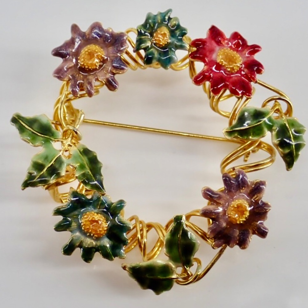 Christmas Wreath Brooch Mid-Century Gold Tone Colored Enamel Flowers Spiral VTG